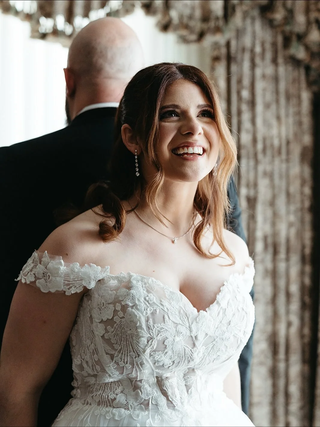 Wedding planning tip: There&rsquo;s no &ldquo;right&rdquo; way to do your first moment together - only what feels right for you.🤍

Whether it&rsquo;s a first touch, a first look, or that first sight as you walk down the aisle, we&rsquo;re here for a