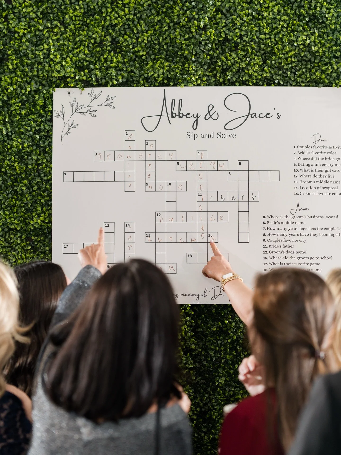 Cocktail hour doesn&rsquo;t have to be just drinks and waiting.🤭

Interactive touches like this give guests something to do, spark conversation, and make the experience feel more personal. It&rsquo;s a simple way to keep the energy up while the even