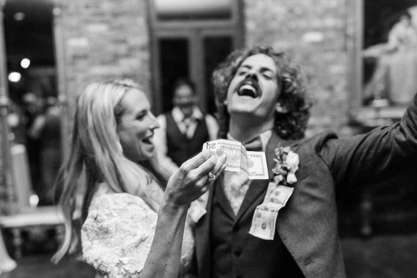 This is the kind of tradition that keeps the party going.🤍
Everyone gets involved, the line forms, and suddenly the dance floor is very busy.👏✨

It&rsquo;s fun, a little chaotic, and always a crowd favorite.

Did you do a money dance at your weddin