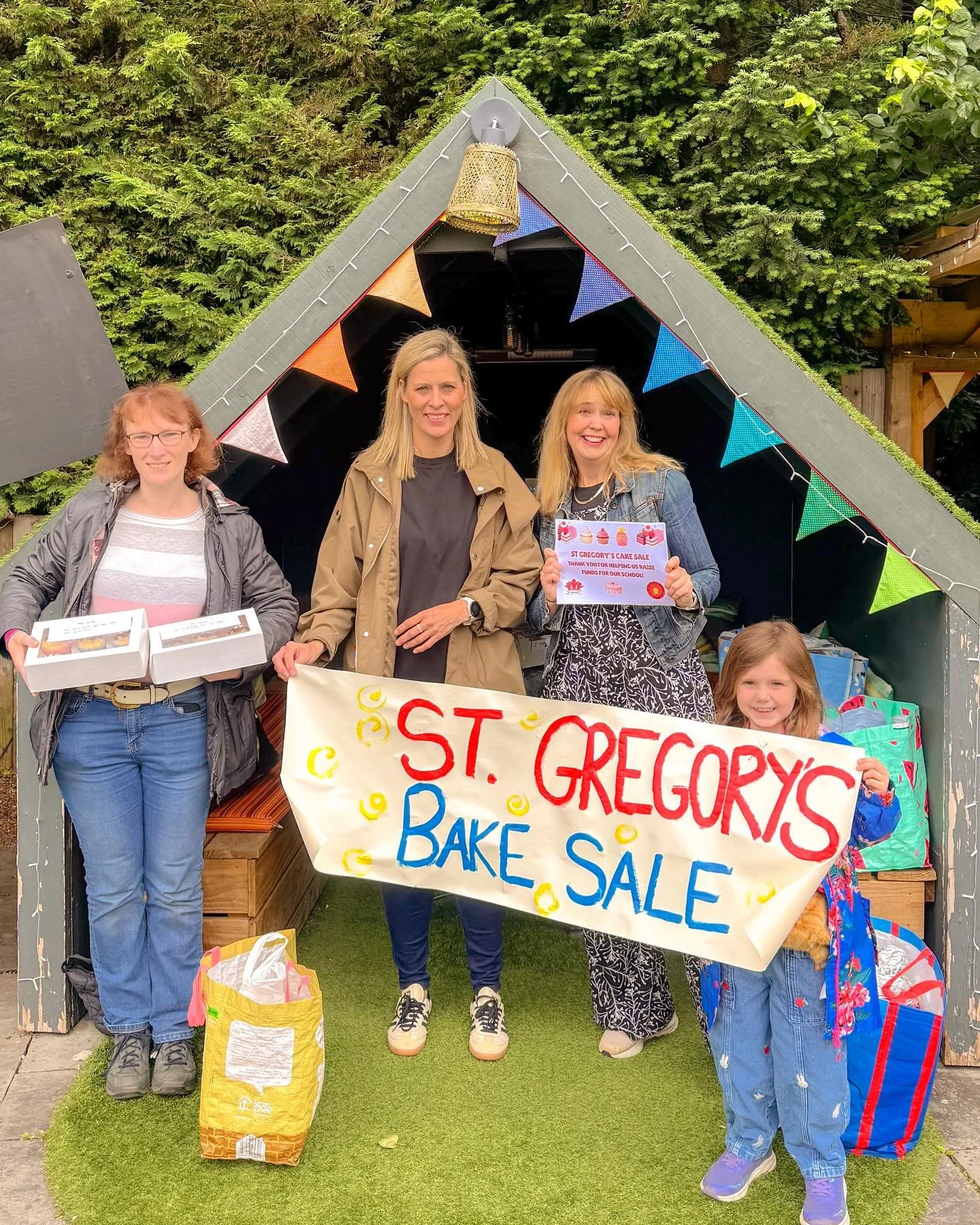 Today some of our amazing volunteers are busy setting up a cake sale @dukeofkentw13 for Party in the Pub 2026!

A huge thank you to the incredible team @pitshangerpca for giving us this opportunity. 

If you are in the area today grab your tickets vi
