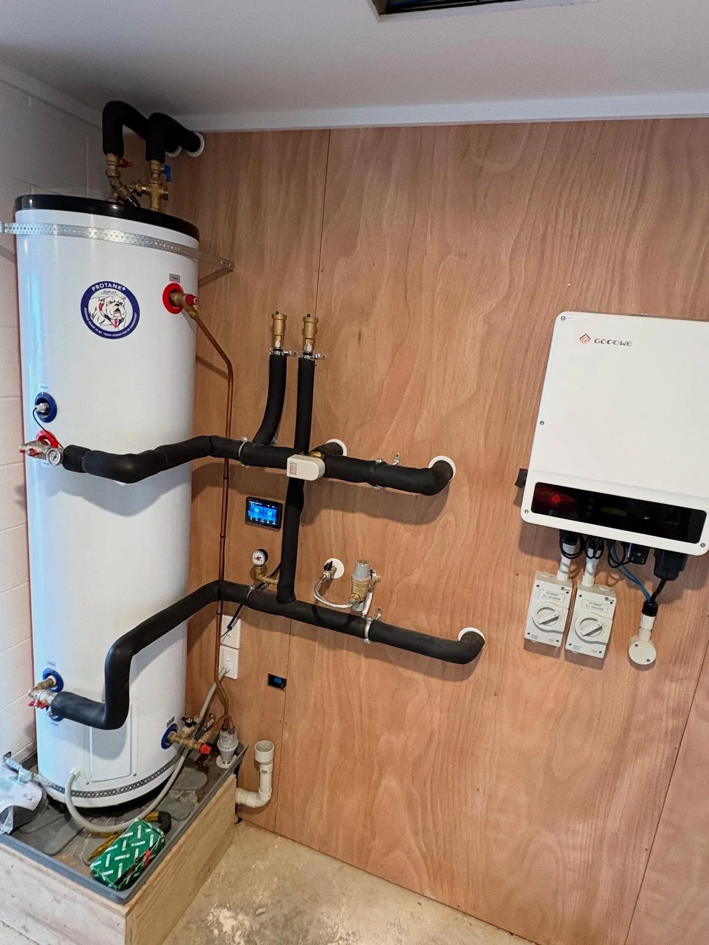 Waterware system with underfloor up and running