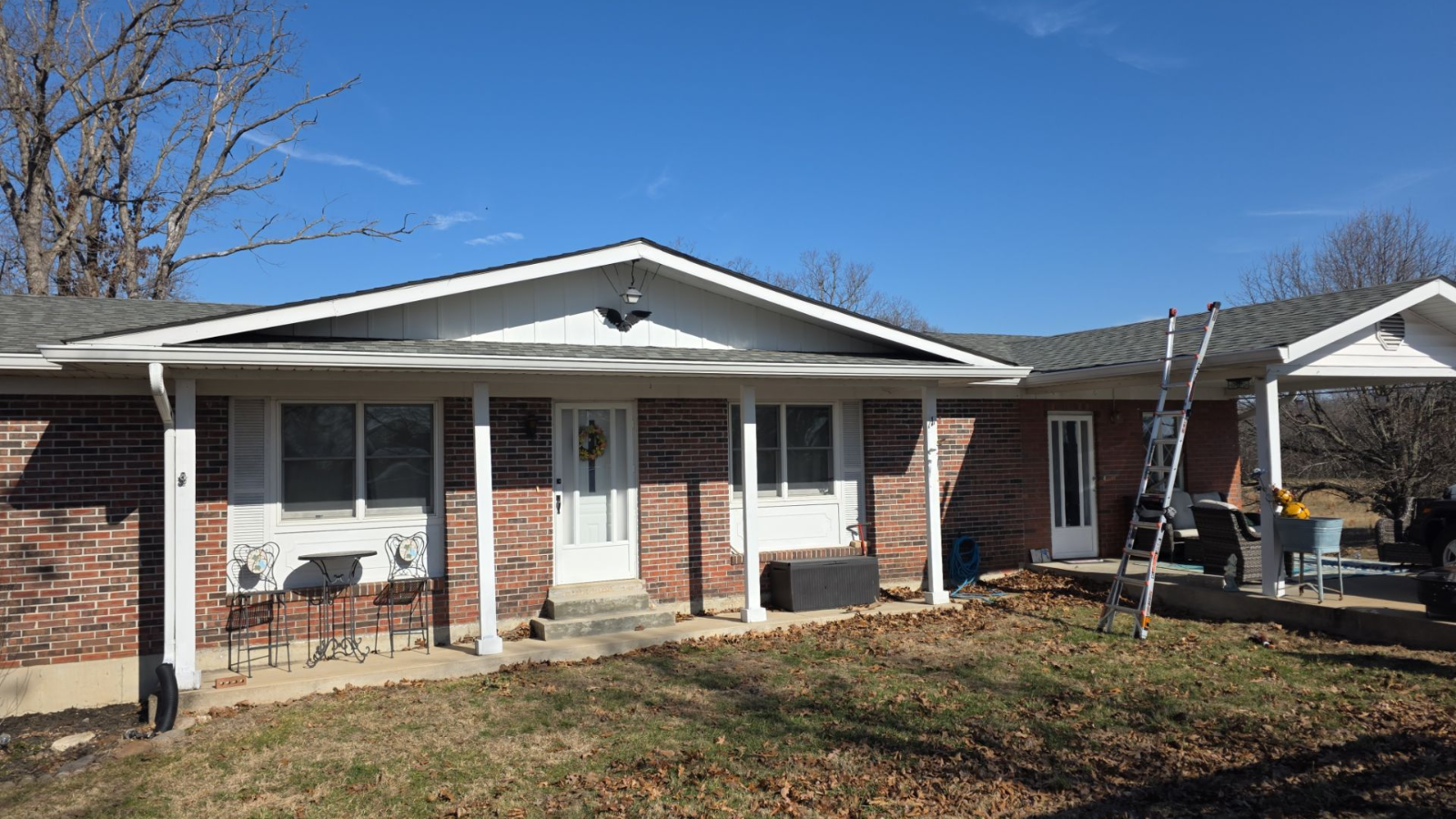 Shed Roof Applications: Modern Minimalist Design for Villa Ridge