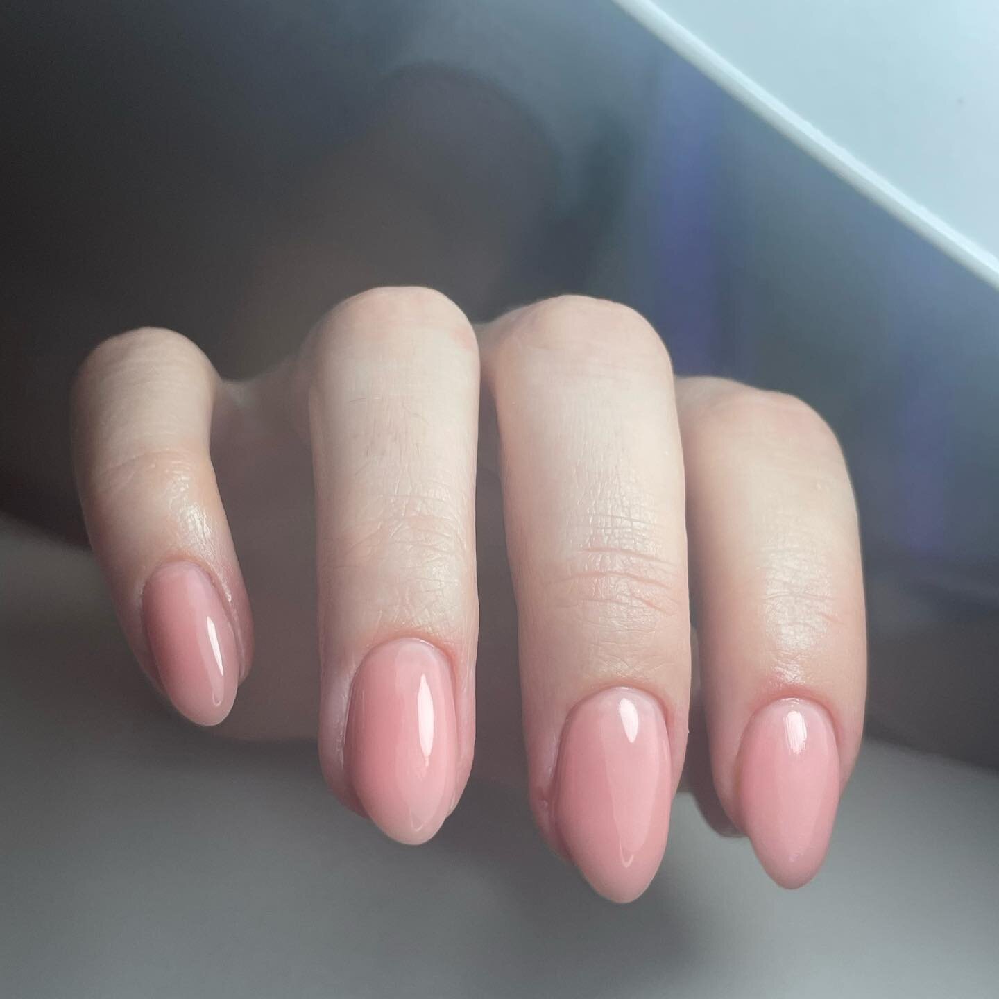 𝐍𝐚𝐭𝐮𝐫𝐚𝐥 𝐧𝐚𝐢𝐥𝐬 👌

@thegelbottleaus 
&bull; BIAB #16
&bull; Extreme shine top coat

#glossynails #nailday #melbournemanicure #nailpose #girlboss #nailtechsupport #cuticlecare #cleancuticles #cleanmanicure #cleanmani #biabnails #pinknails #
