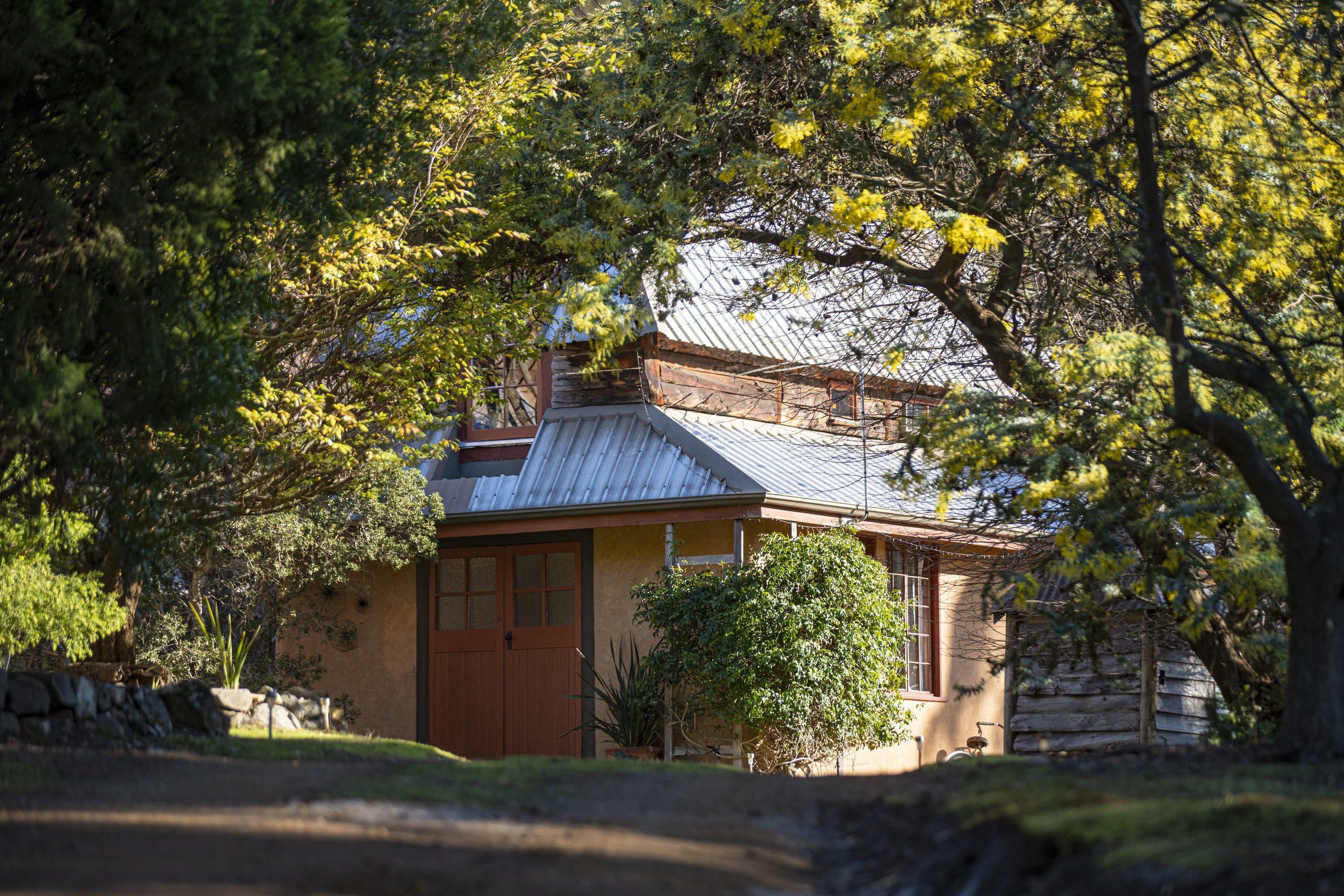 Poet’s Ode Longley, Tasmania
