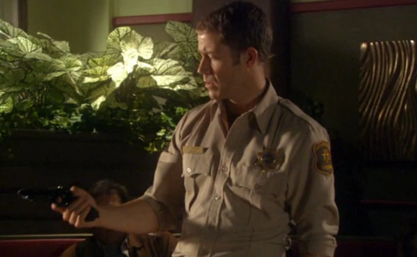 Eureka S1E3 Jack shot Henry