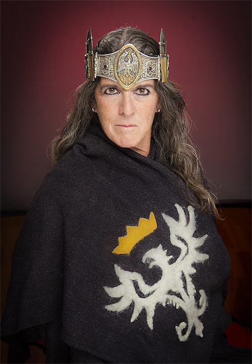 Queen Aloya Menher, Silver Phoenix of Ardesca, Addresses Ardesca
