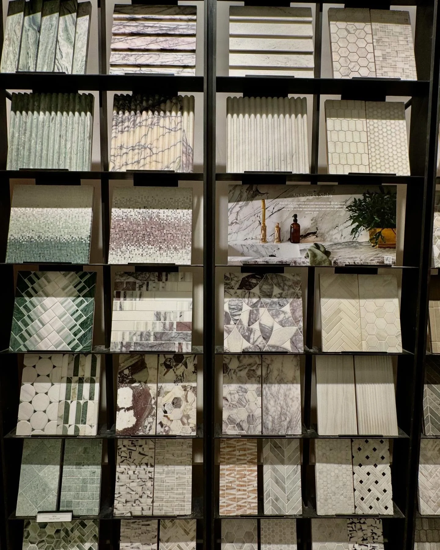 Up next in tile trends! Just love these new marble varieties. #annsacks #interiordesign #themart