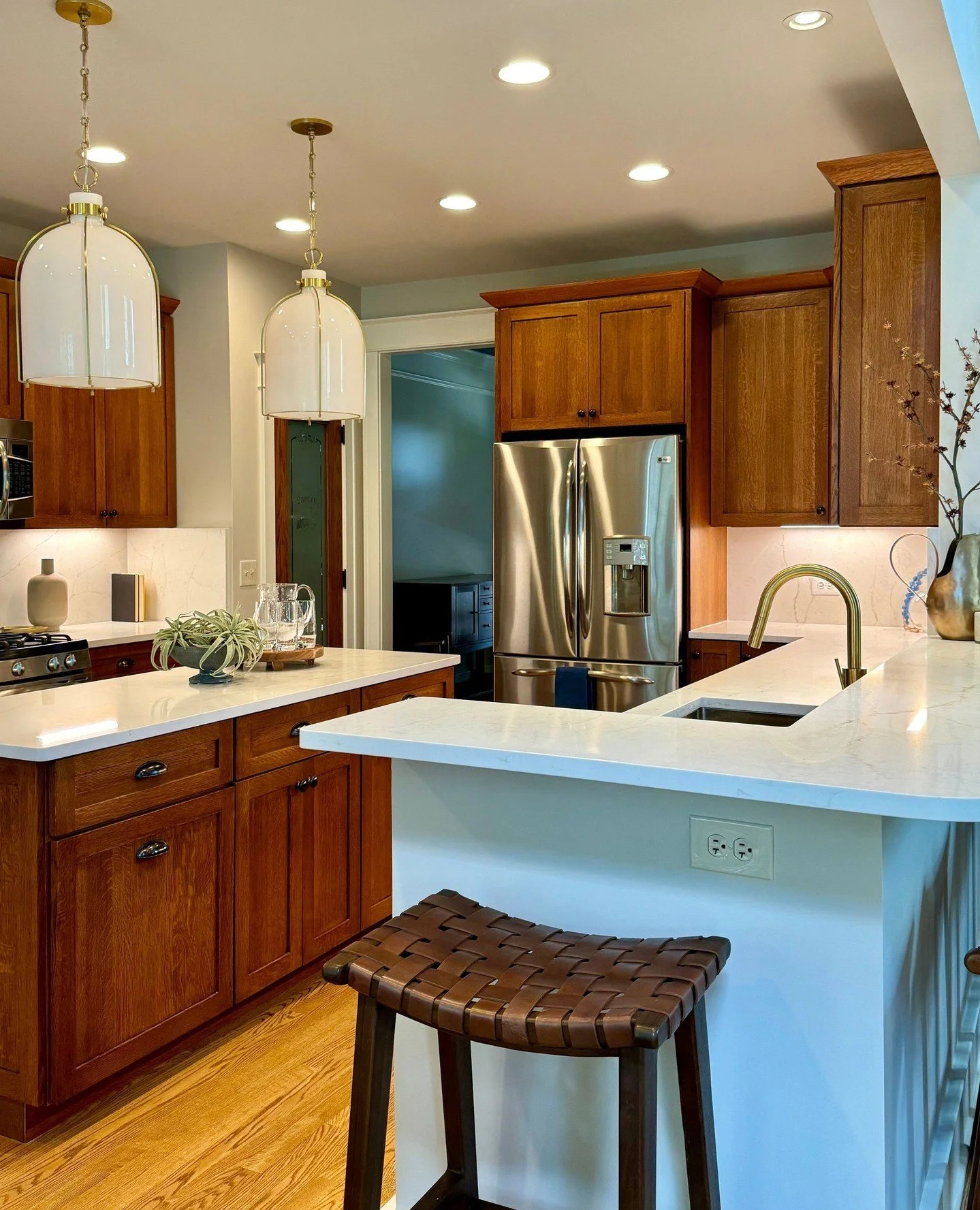 Kitchen Refresh Revealed! When our clients' called to inquire about hiring us, one of the projects they wanted to tackle was updating the kitchen. They were thinking that painting the cabinets was the way to accomplish the update however during their