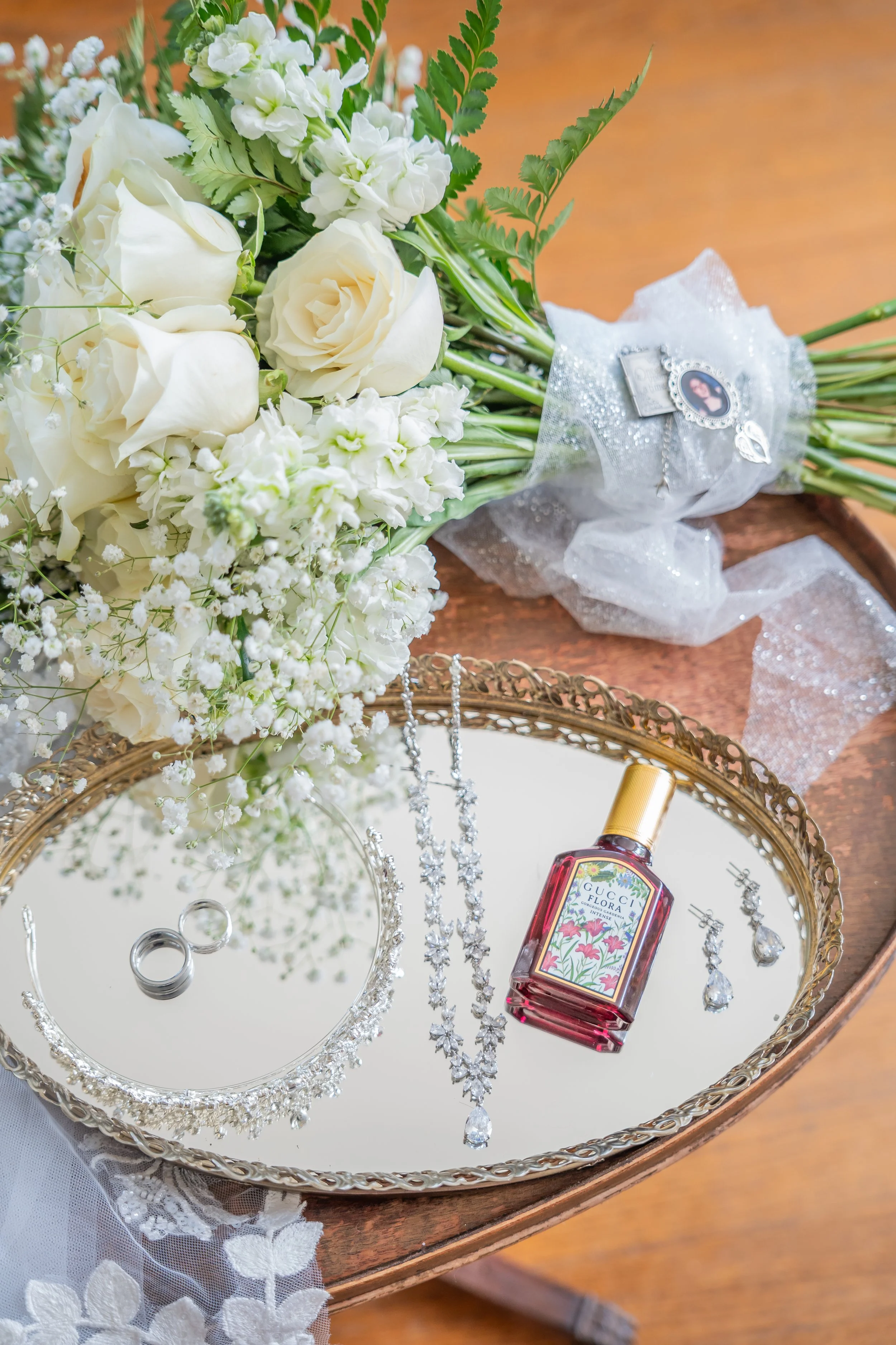 bridal details at the Kincaid House in Clinton, TN