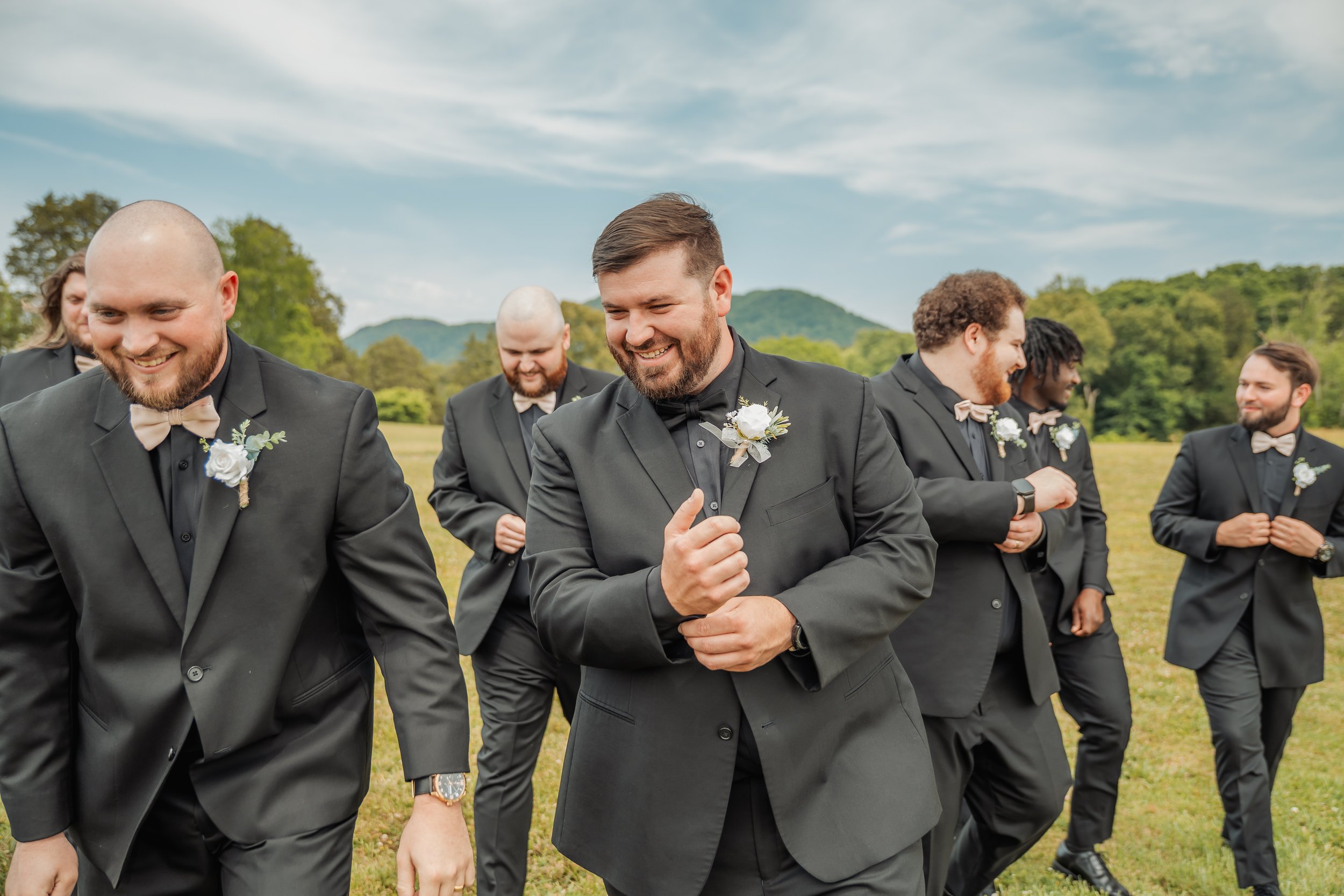 groom and groomsmen photo