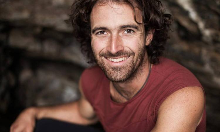  Robbie Lenfestey(he/his) 
Executive Vitality Architect, Lifestyle Coach  
 
Building the energy, clarity, and resilience behind elite leadership. 
 
 
 
 
 Book Discovery Call 