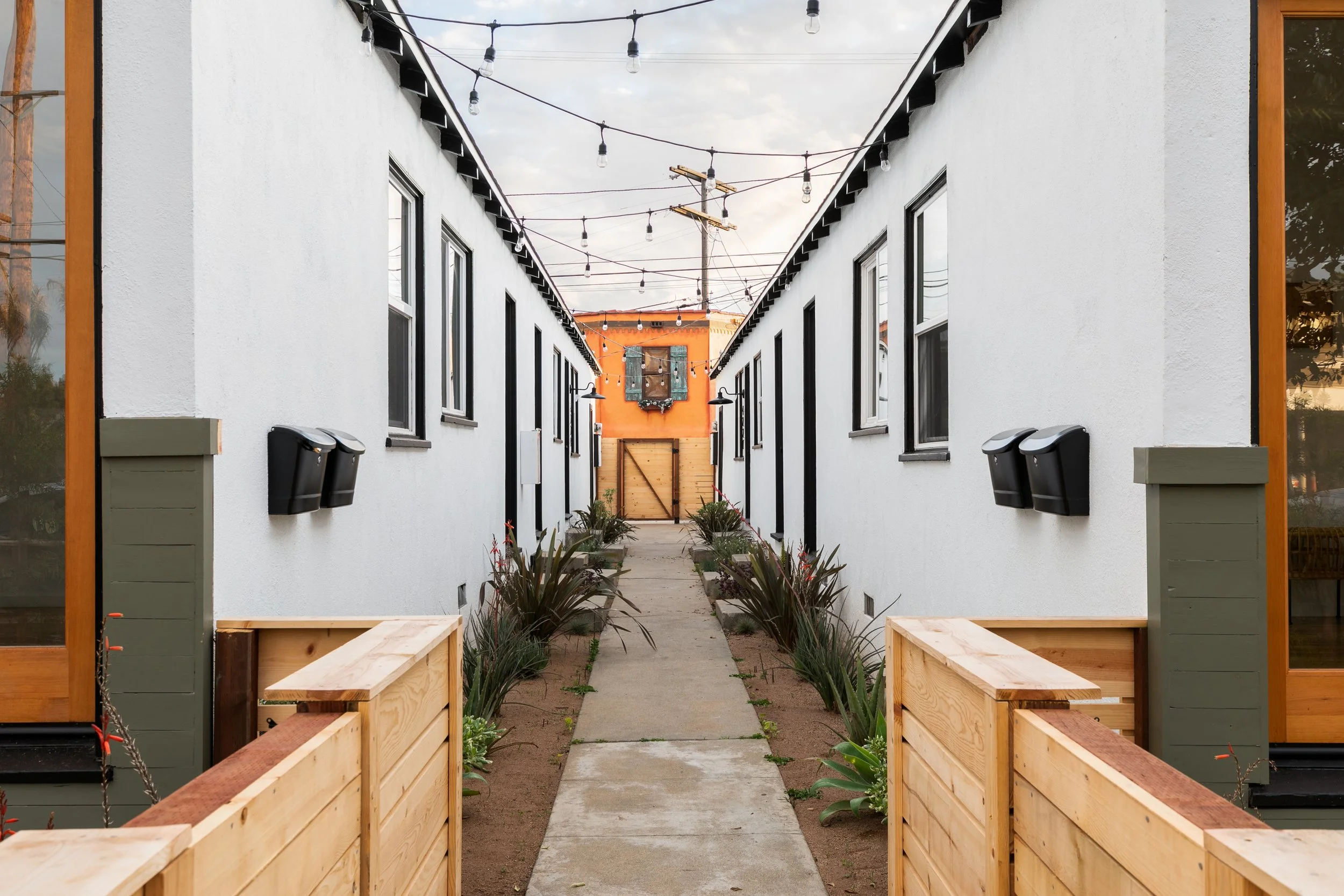 2V1A7421-Edit copy.jpg