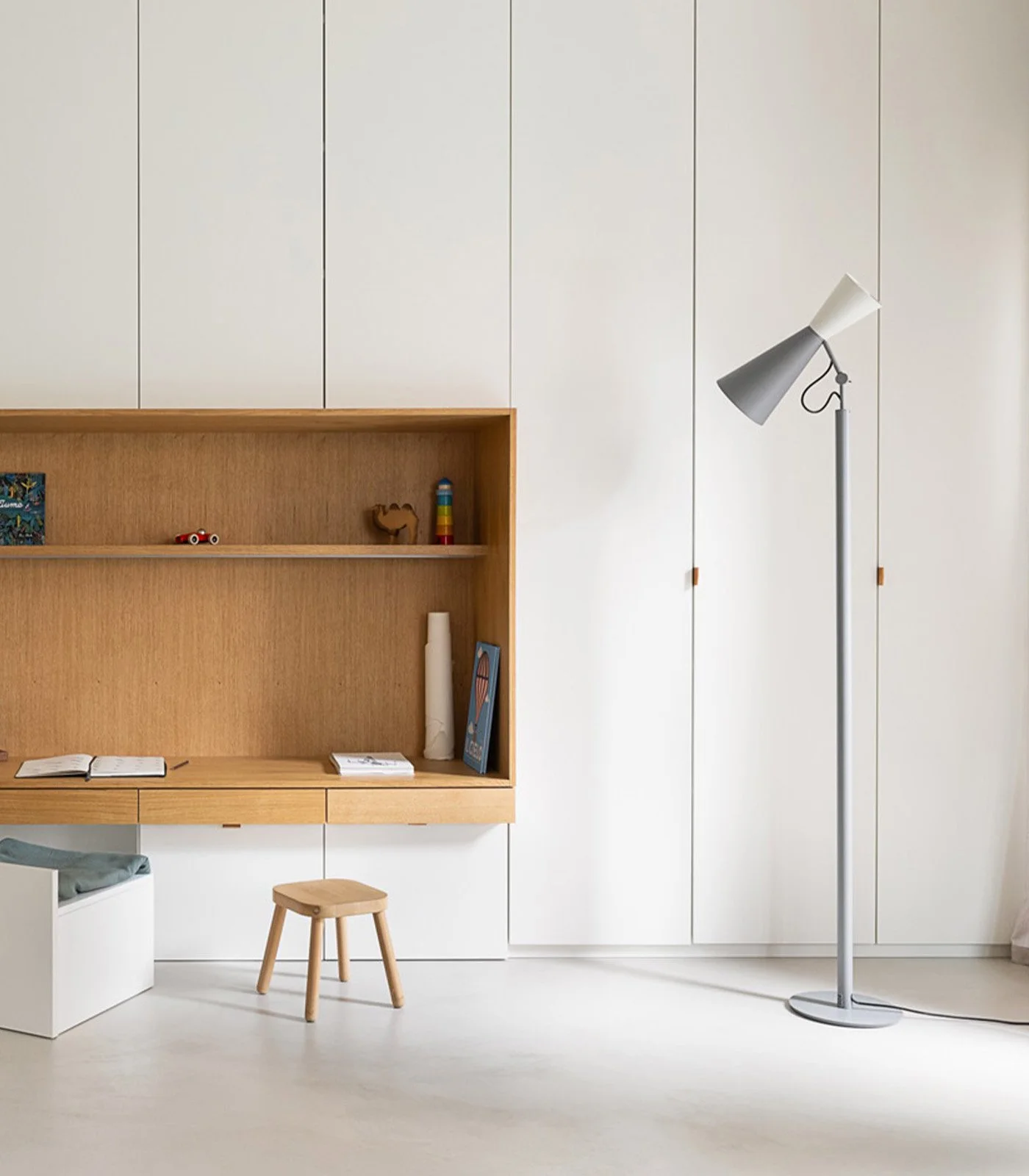 Parliment Floor Lamp Grey - Socialight.jpg