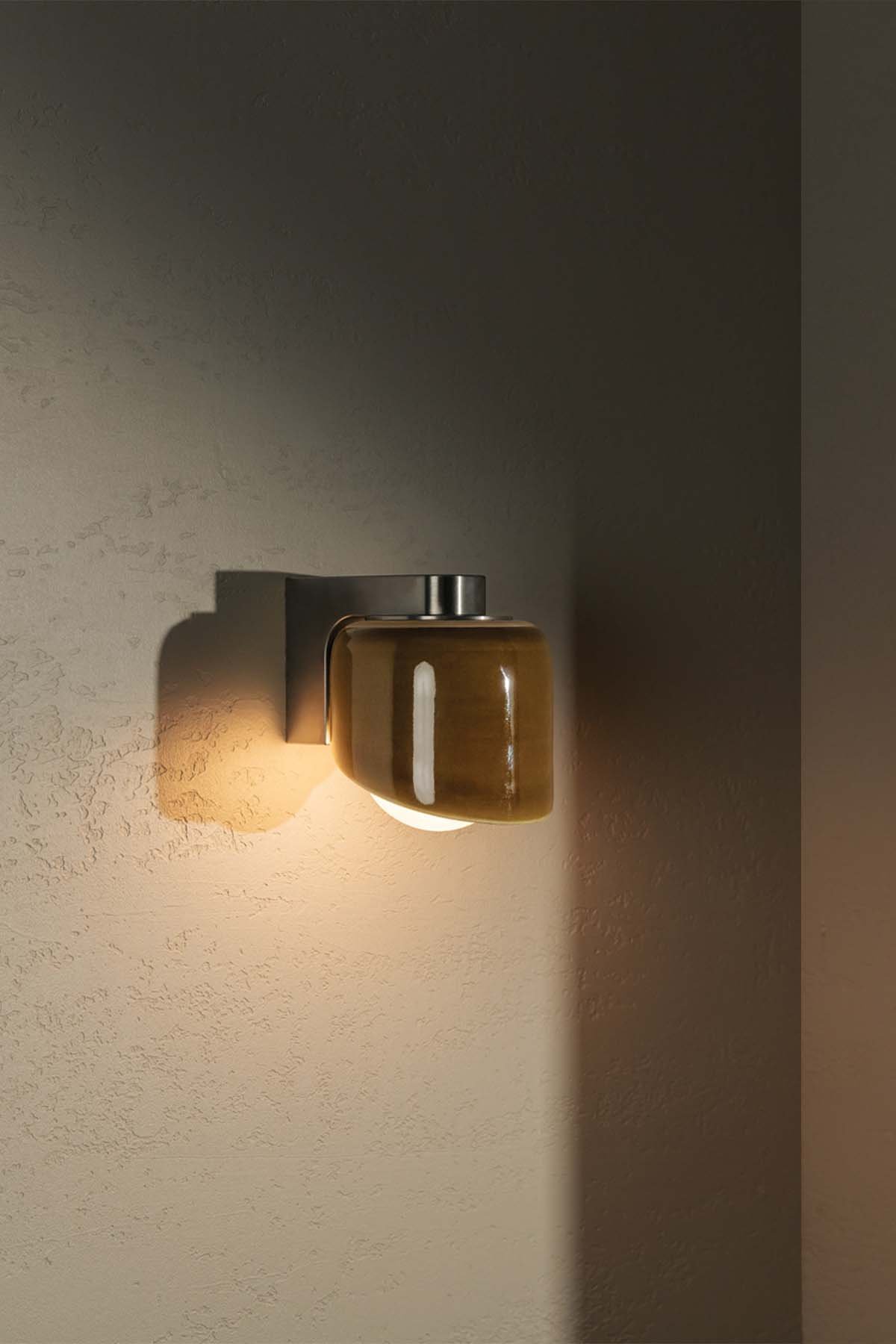 terra-05-wall-lightmarz-designschartreusebrushed-nickel-141163.jpg