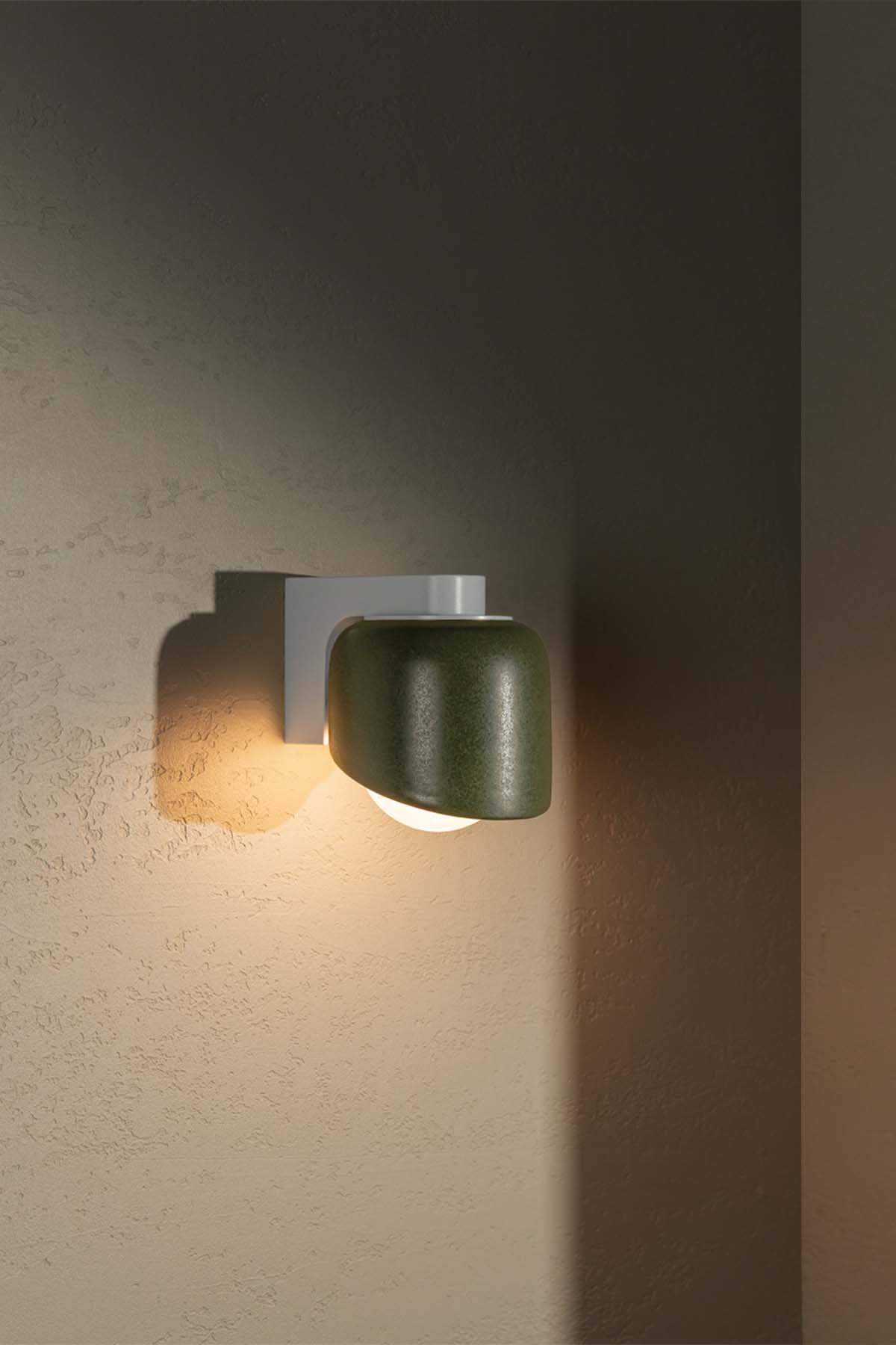 terra-05-wall-lightmarz-designsolivewhite-satin-759427.jpg