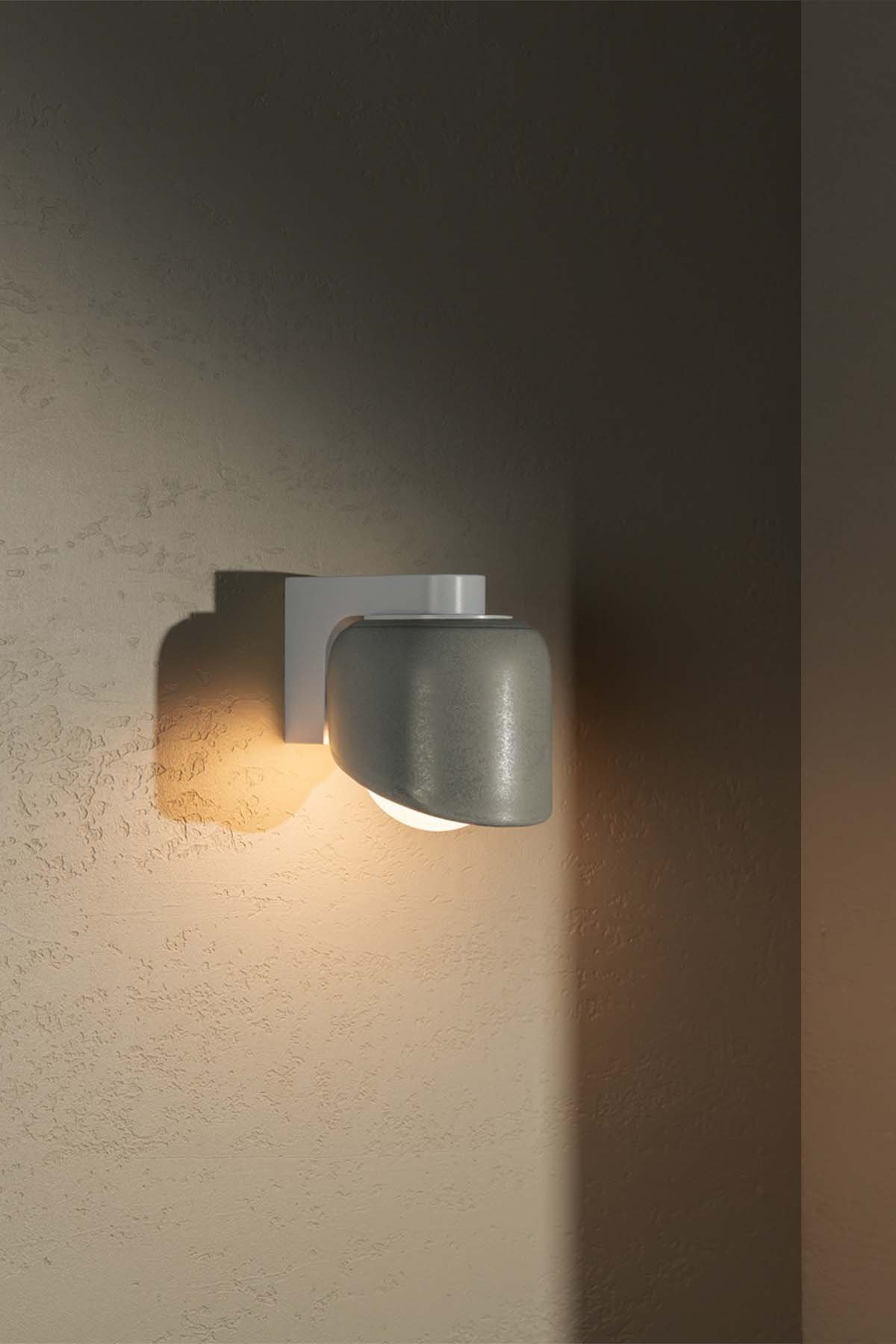 terra-05-wall-lightmarz-designsfogwhite-satin-698363.jpg