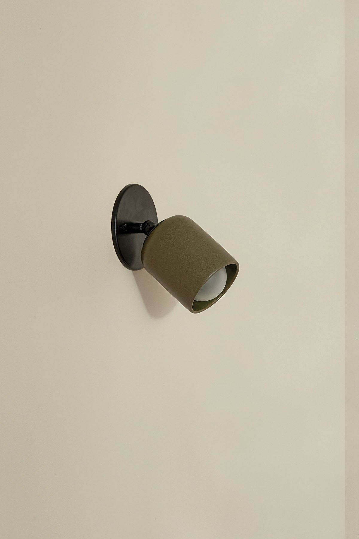 terra-1-short-articulating-surface-sconcemarz-designsolivebrushed-black-802503.jpg