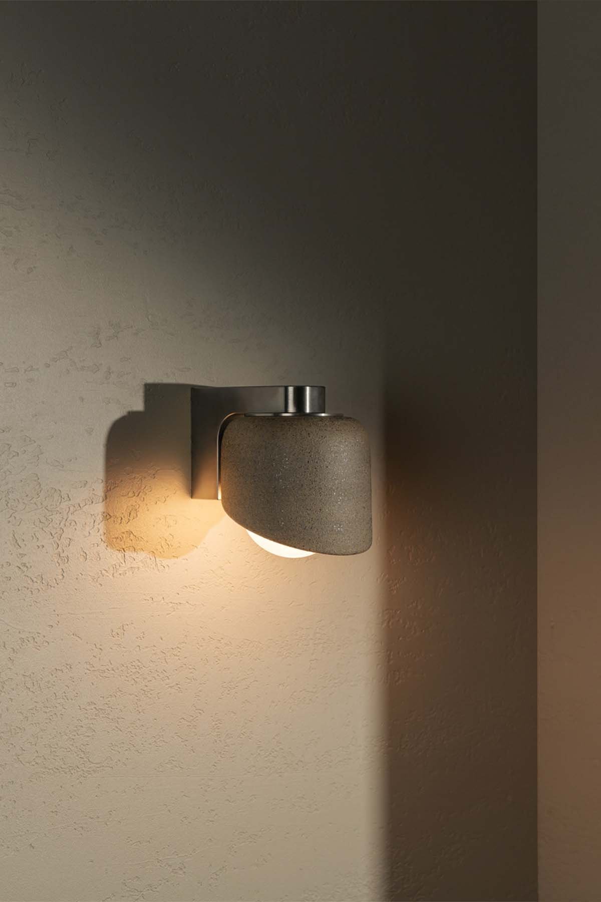 terra-05-wall-lightmarz-designsclaybrushed-nickel-527485.jpg