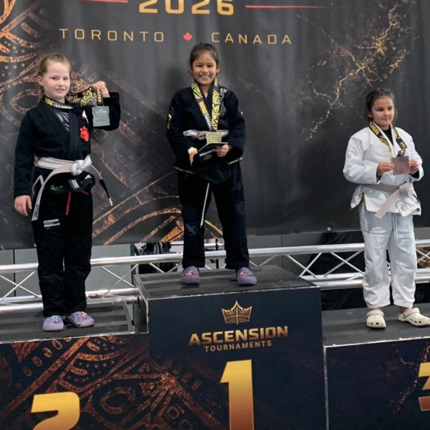 An absolute wild finish to the first quarter of the year! We had 15 athletes compete over the weekend bringing home 15 medals. 
Everyone's performances were amazing. Hard lessons learned and every point earned.  Proud of everyone for putting it on th