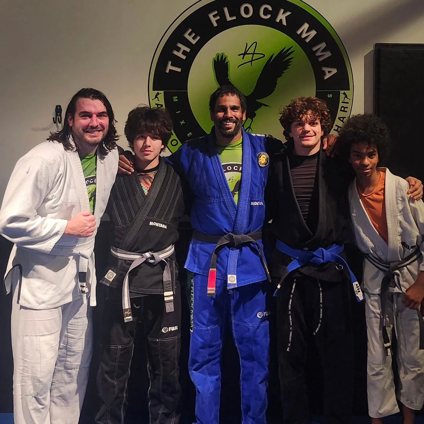 Congratulations to Ian, Octavia,  Michael and khalani for adding stripes last night. All 4 have put in the time on the mat and its showing. Congratulations boys!
#stripes #leasidemartialarts #leasidebrazilianjiujitsu