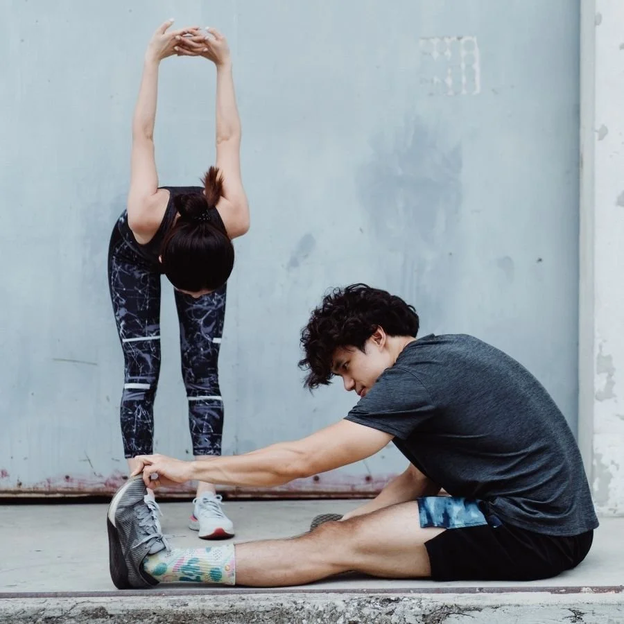 10 Pre-Workout Stretches Every Chicago Athlete Should Know