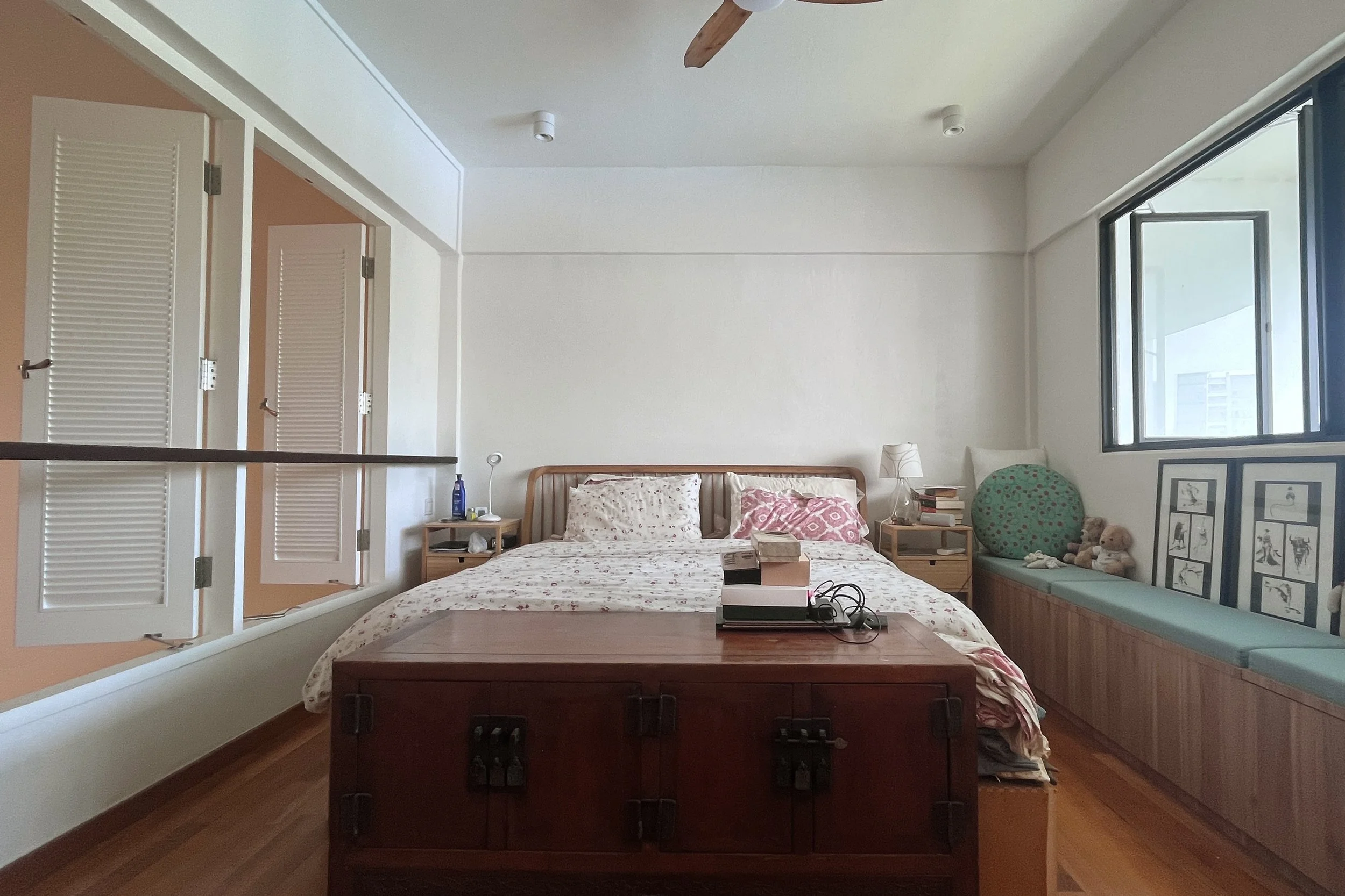 10 master bedroom-a.jpg