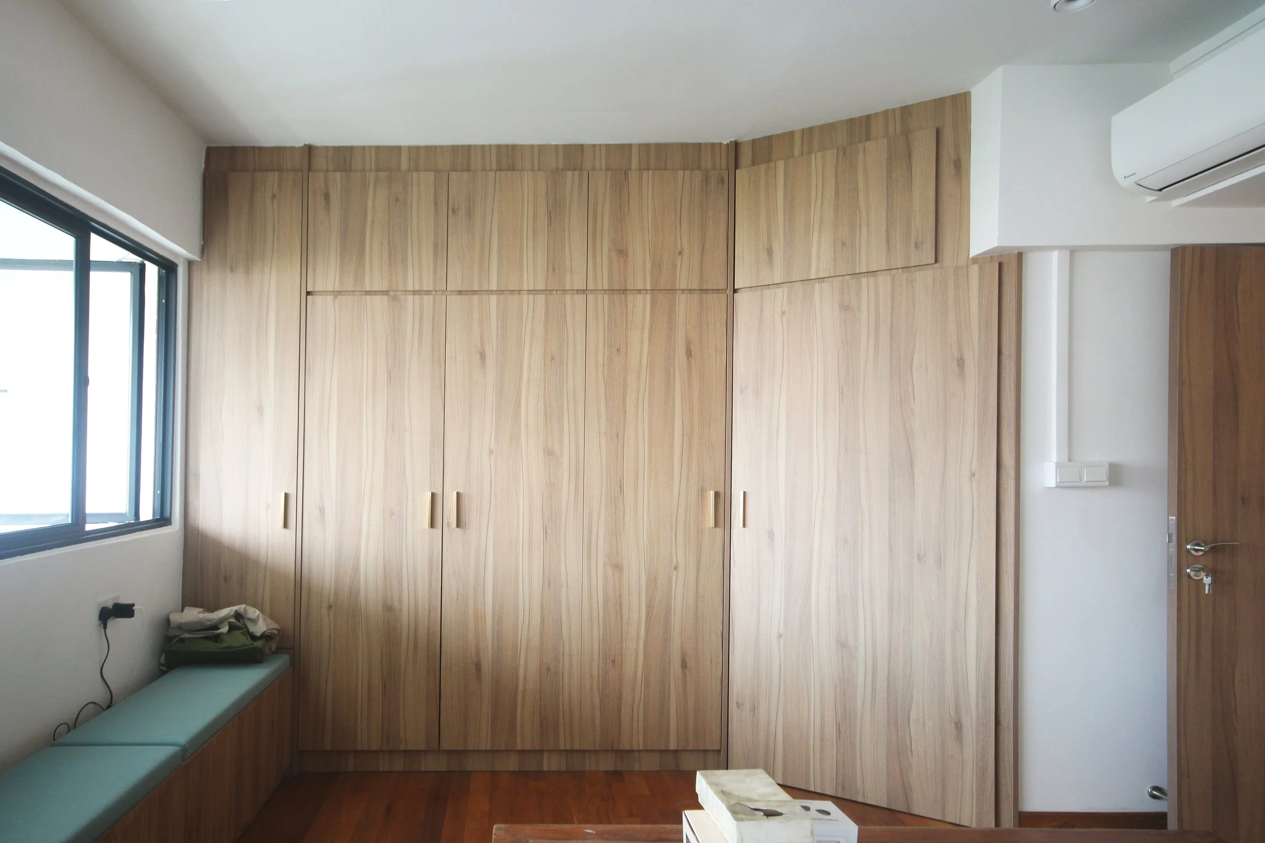 10 master bedroom-c.jpg