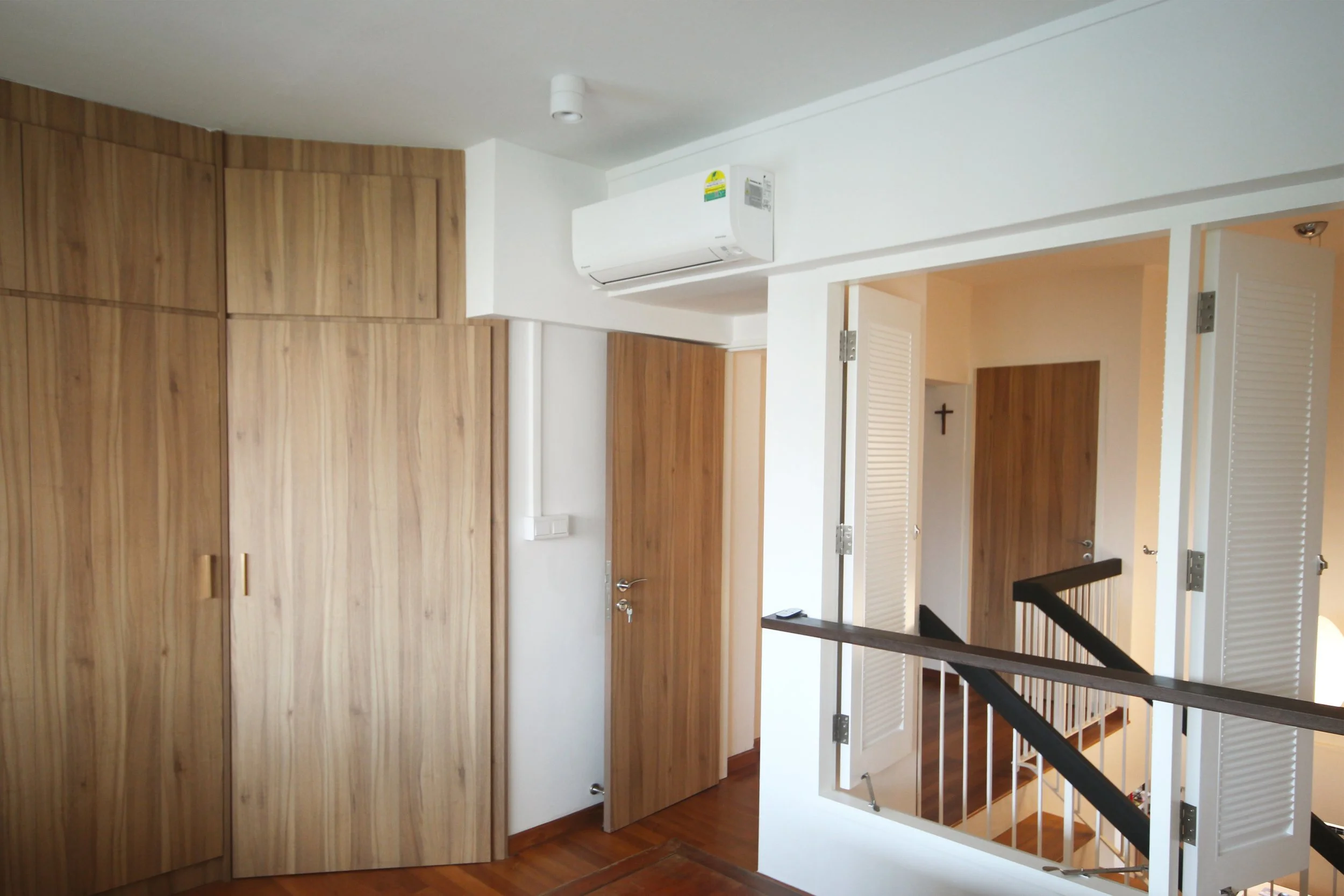 10 master bedroom-b.jpg