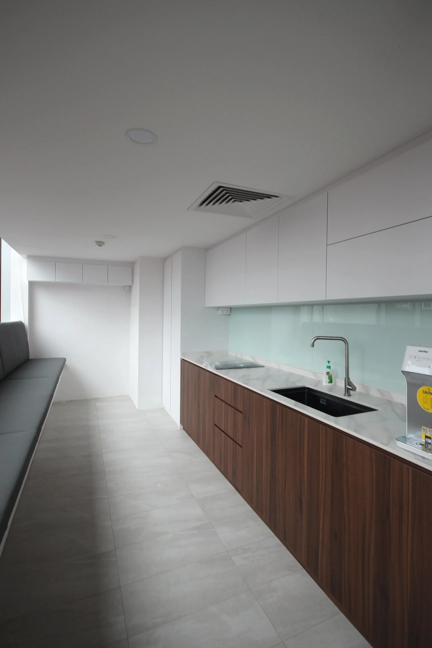 pantry 4.jpg