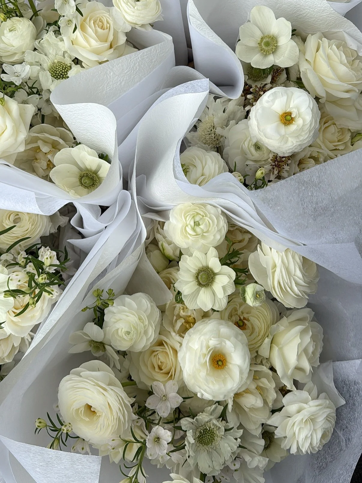 Spring Bouquets 🕊️ Ranunculus ~ Sweetpea ~ Anemones ~ Frilly Scabiosa ~ Butterfly Delphinium - Double Tulips ~ White Avalanche Rose 🤍
