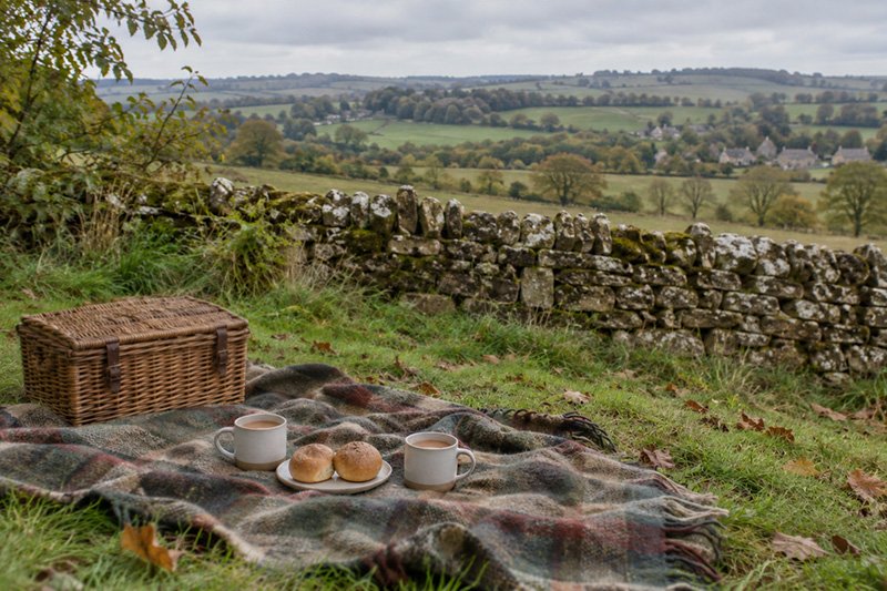 Breakfast in Bourton-on-the-Water: Slow Autumn Morning Ideas