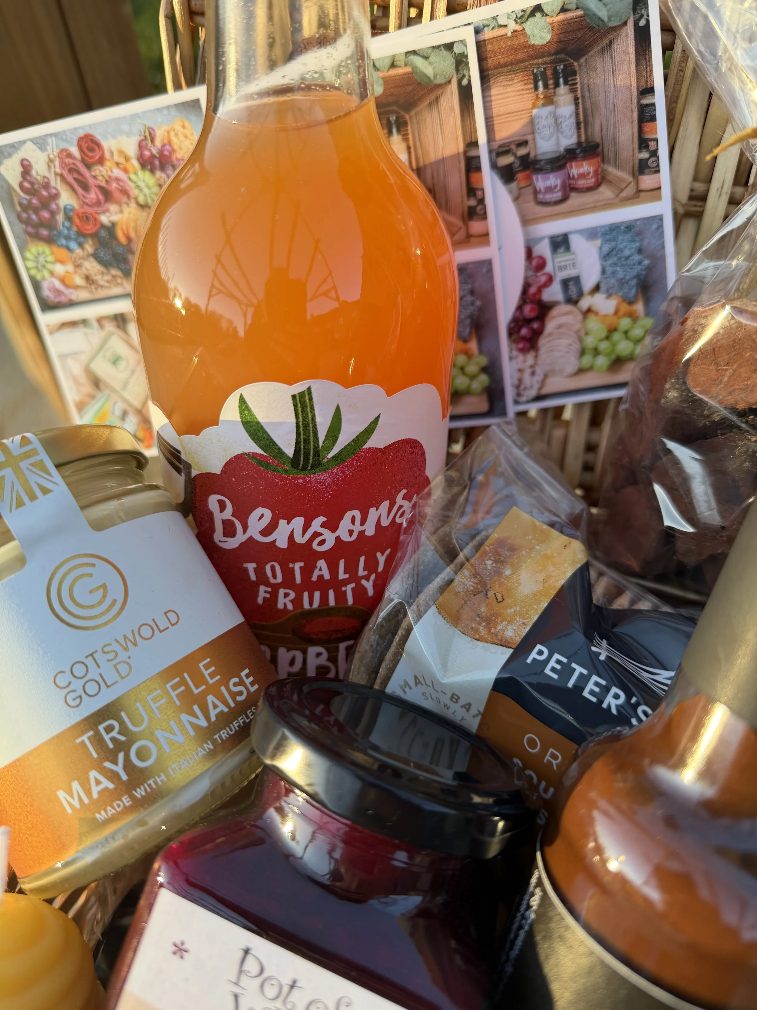 Benson’s fruit juice and local artisan products inside the Cotswold hamper.