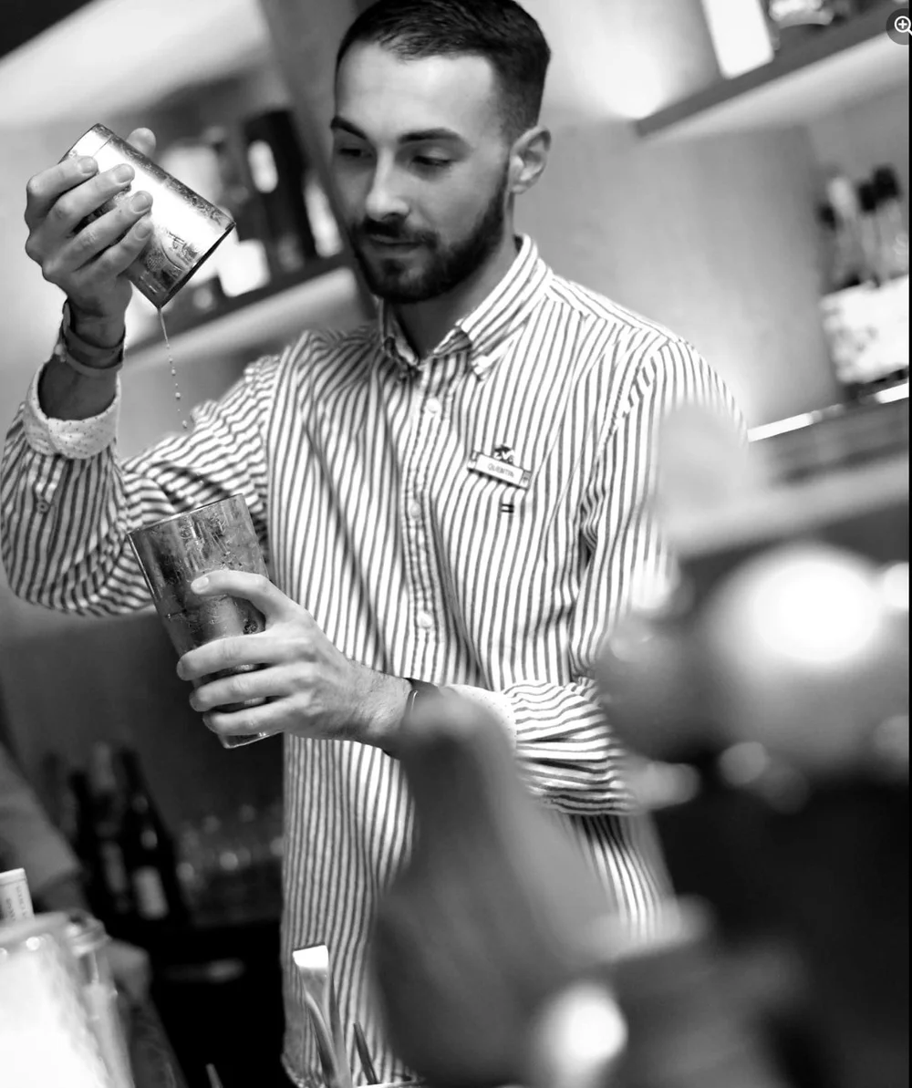 organize a mobile cocktail bar in Melbourne