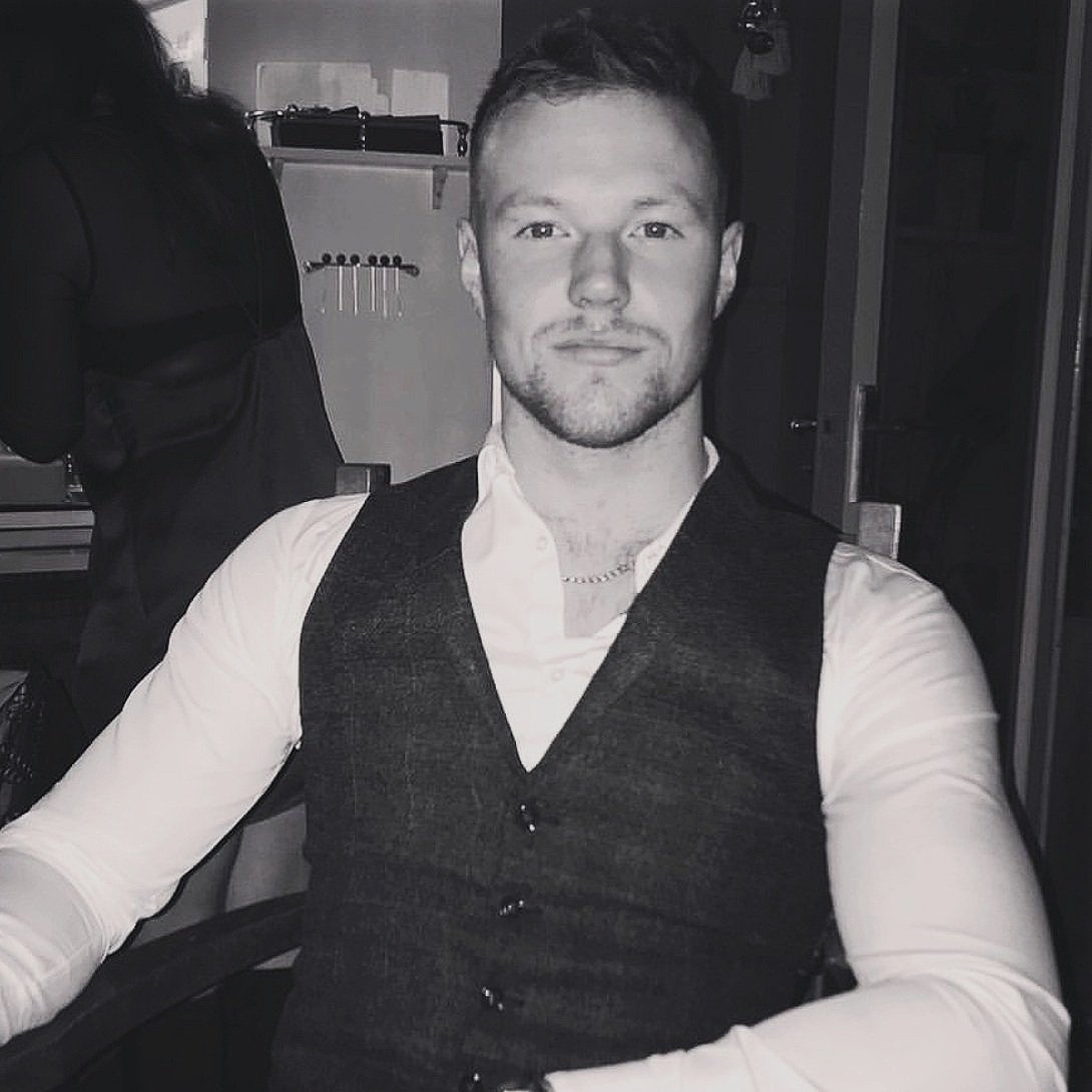 Tom Topless Bartender 9_VERTA Events.jpg