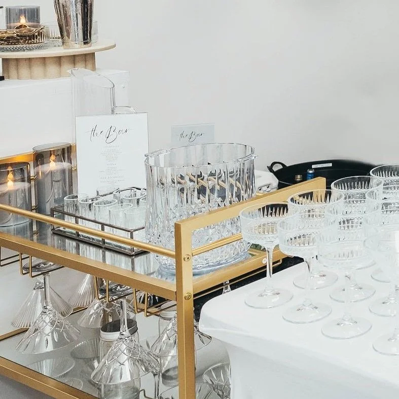 White & gold premium mobile bar. Mobile bar hire in Melbourne.