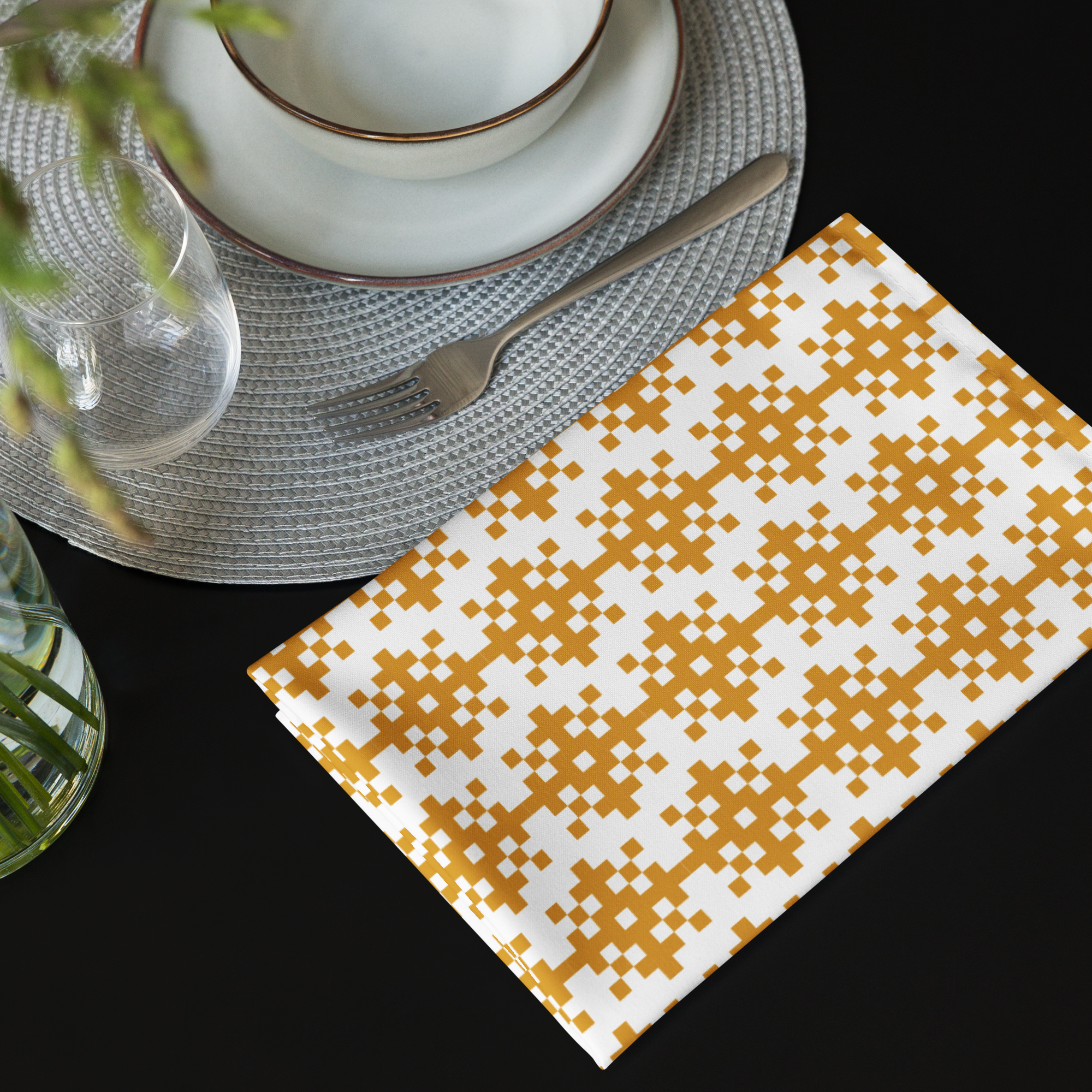 cloth-napkin-set-(4)-white-front-659feab8e012f.png