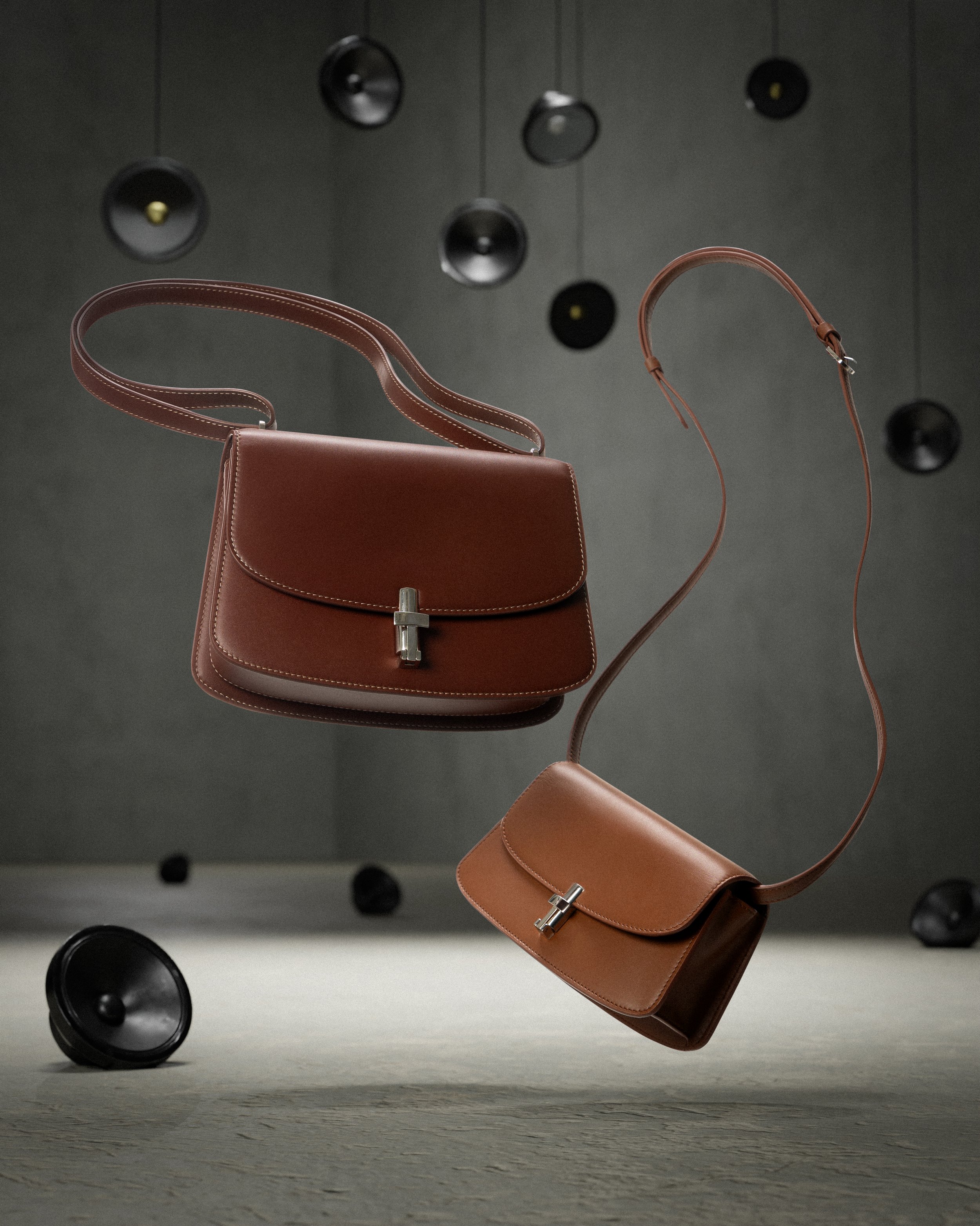 01_THE ROW_LSA_BAG_PORTRAIT.jpg