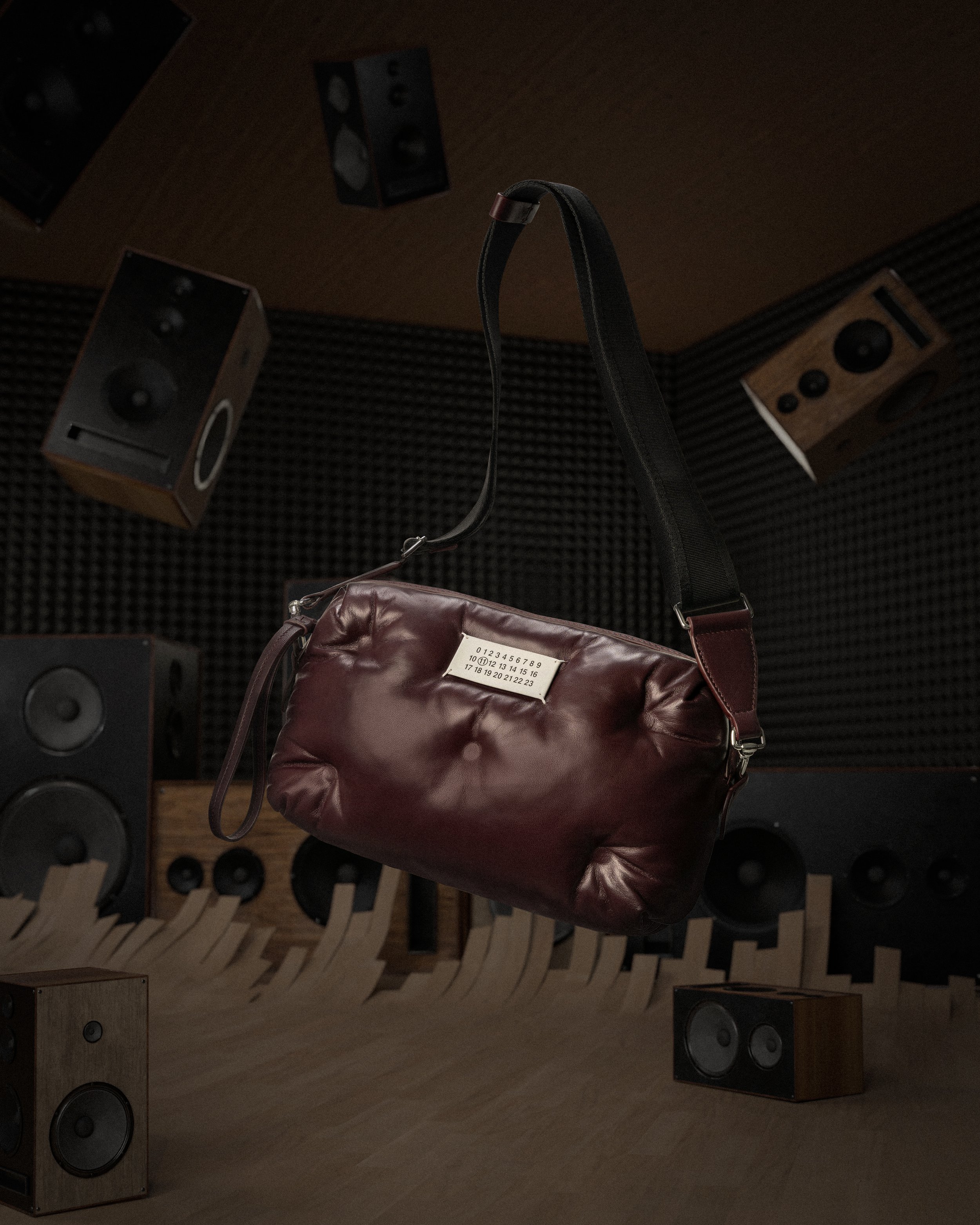 04_MAISON MARGIELA_LSA_BAG_LANDSCAPE.jpg