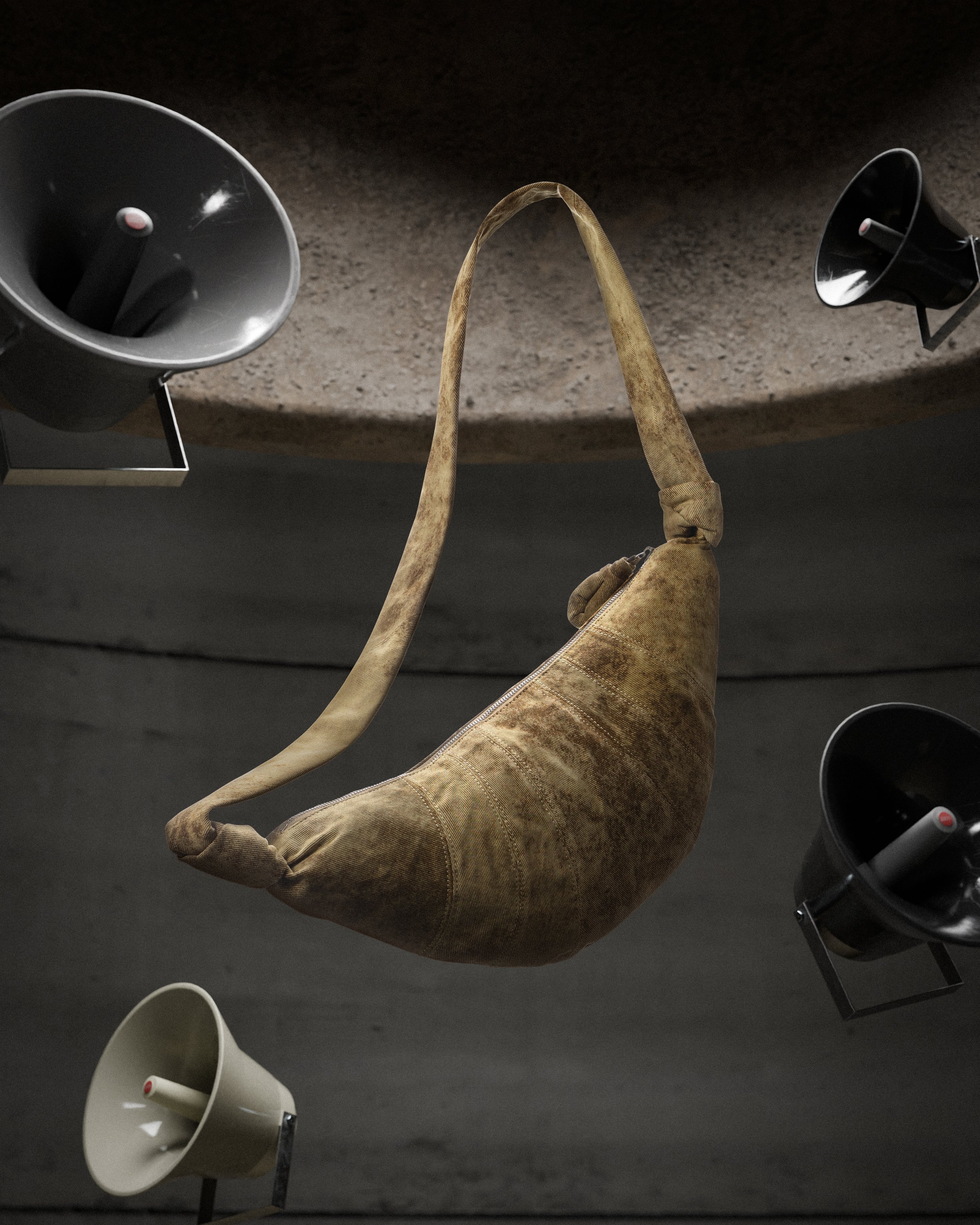 03_LEMAIRE_LSA_BAG_PORTRAIT.jpg