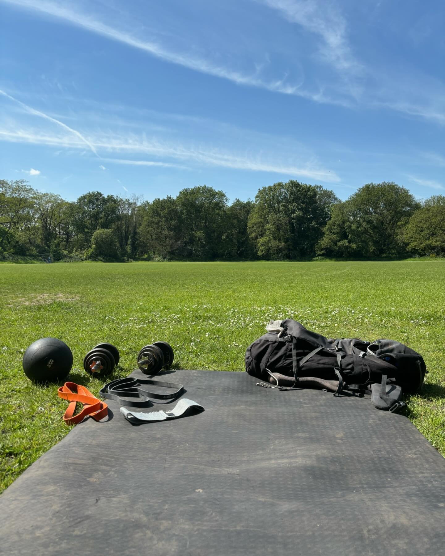 Benefits of training outside&hellip;

1. Getting out in nature and getting outside the 4 walls of a gym
2. Open skies, open mind
3. No sharing equipment or waiting around 
4. A bloody good tan or a proper soaking, both of which are great for you gett