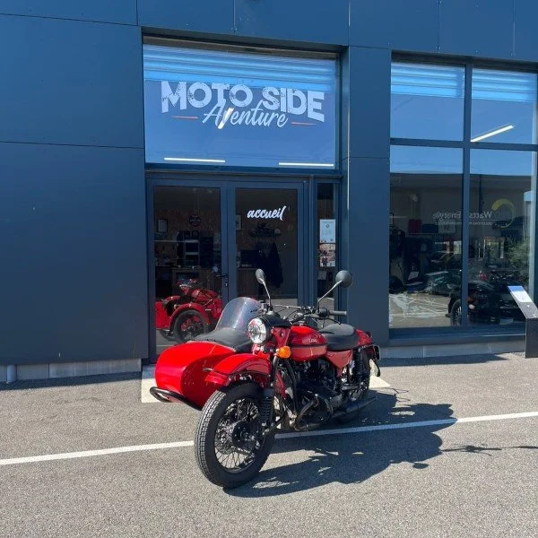Ural Ct Octobre rouge série limitée 2/20 de 2016 à une roue motrice, side-car d'occasion en dépôt/vente via Moto Side Aventure