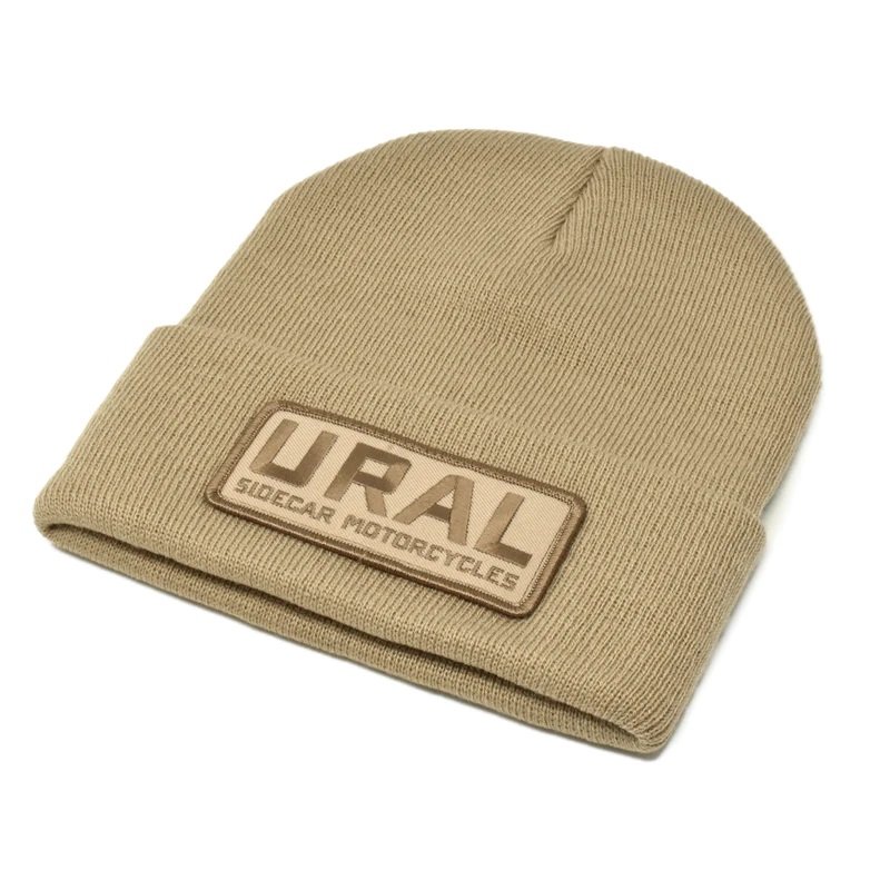 Bonnet sable avec un logo Ural, vêtement Ural via Moto Side Aventure (concessionnaire side car Ural)