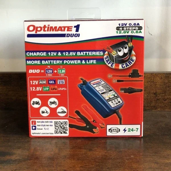 The Optimate 1 battery charger (12 V, 0.4 A) is an accessory for Ural sidecars from Moto Side Aventure, Ural sidecar dealer.