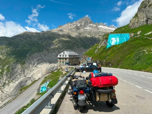 Hôtel Belvedère - source du Rhône au col de la Furka