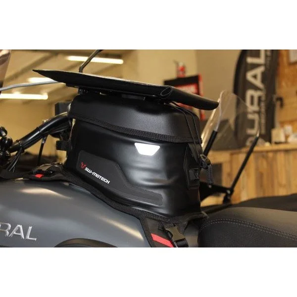 Sacoche de réservoir à sangles PRO Cross WP 5.5 L étanche, accessoire pour side-car Ural via Moto Side Aventure (concessionnaire sidecar Ural)