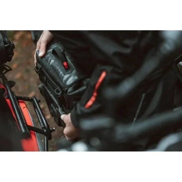 SysBag WP S con placa de adaptación a la izquierda, accesorio para sidecar Ural a través de Moto Side Aventure (distribuidor de sidecares Ural)