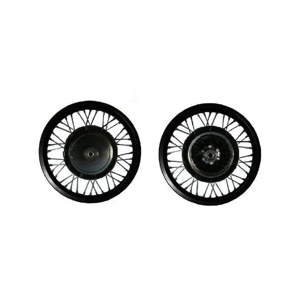 N°3 Roue 18'' (frein à tambour), jante aluminium noire, bride cannelée vissée (pièce carbu)