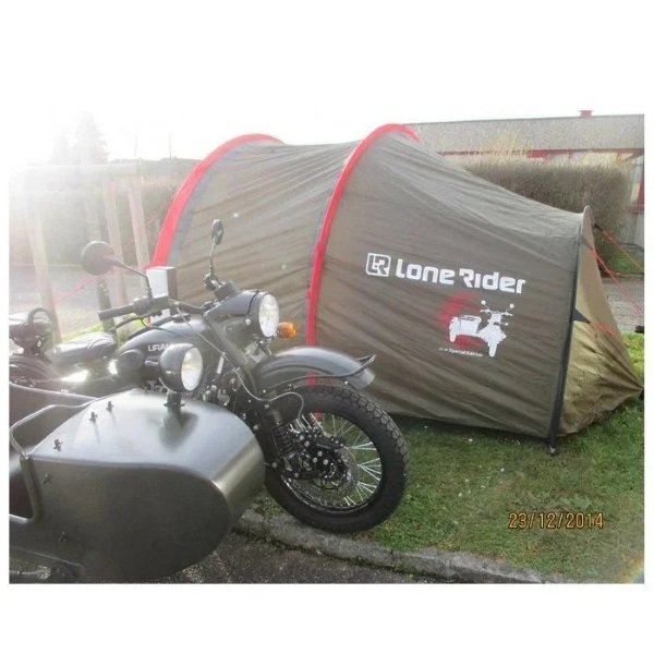 La tienda de campaña Ural Lone Rider es un accesorio para sidecar Ural de Moto Side Aventure (distribuidor de sidecares Ural).
