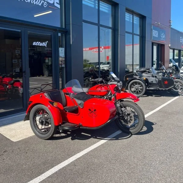 Ural Ct Octobre rouge série limitée 2/20 de 2016 à une roue motrice, side-car d'occasion en dépôt/vente via Moto Side Aventure