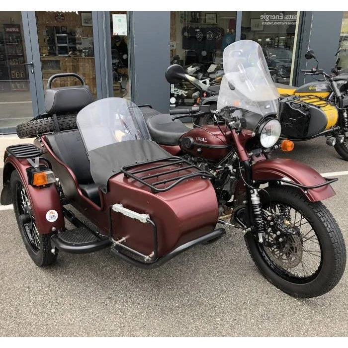 Le side-car Ural Tourist 2019 est un side-car Ural avec un moteur à injection EFI et disponible dans notre dépot/vente de Valence